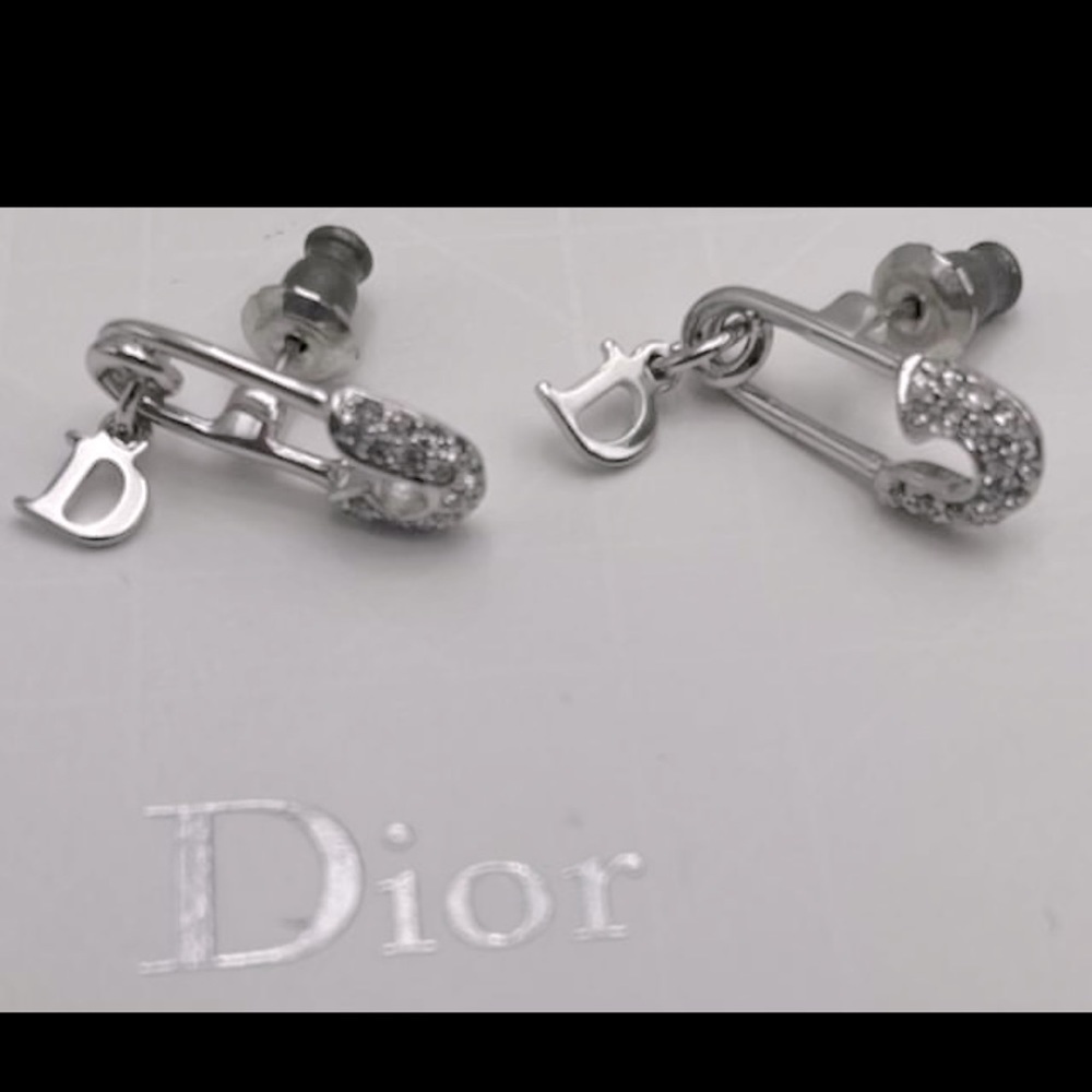 DiOR Paper Clip EARRINGS W/BOX & DUSTBAG🧷⭐️RHODIUM PLATED⭐️🧷COA